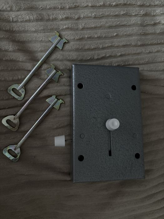 Замок для гаража