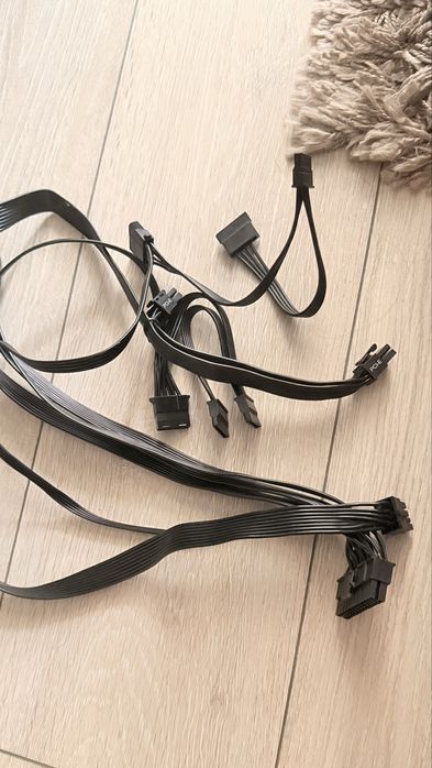 Aqirys pulsar si 550w 80plus ATX