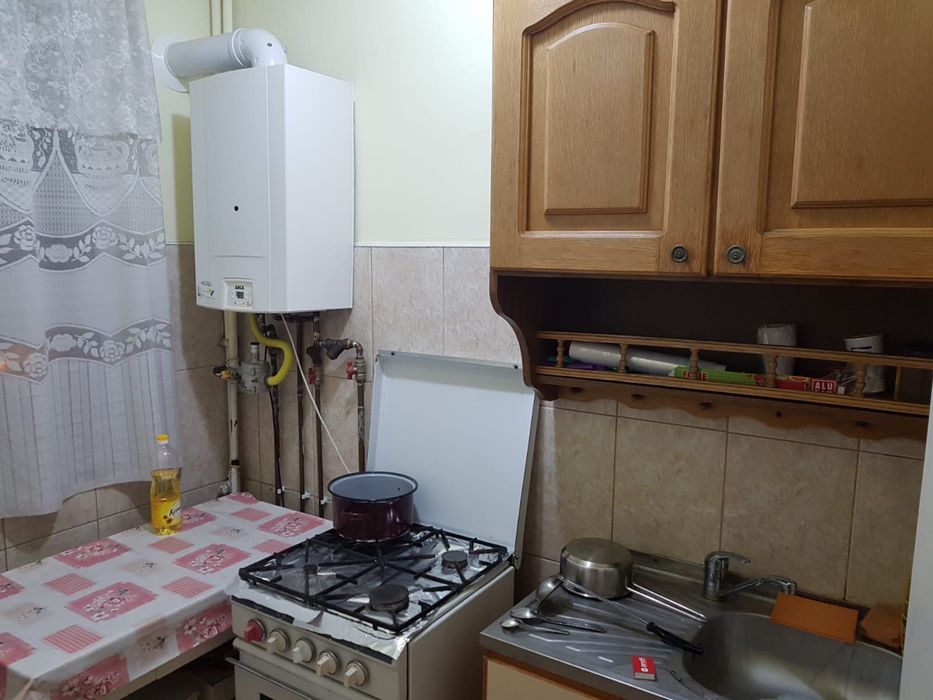 Garsoniera de inchiriat blocul turn, Milea