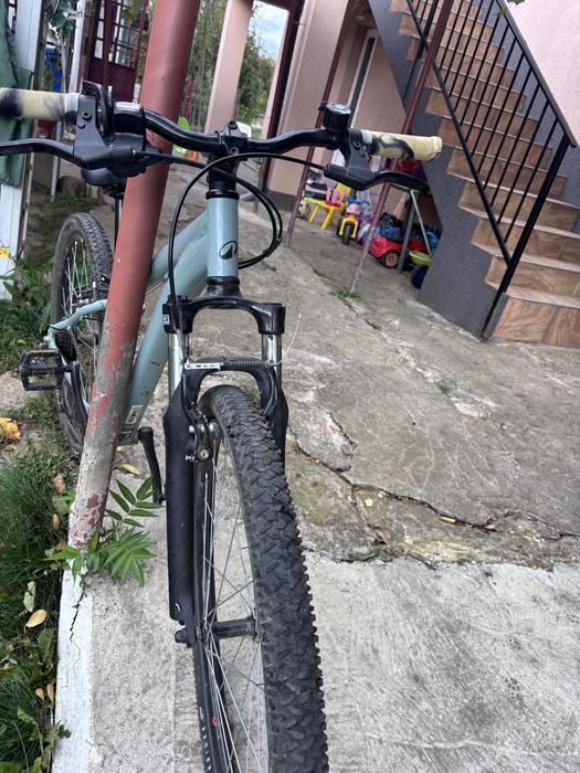 Rockrider st500 , si o frana sram