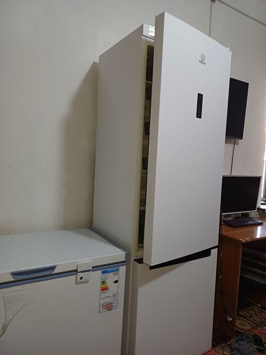 INDESIT - muzlatgich baland
