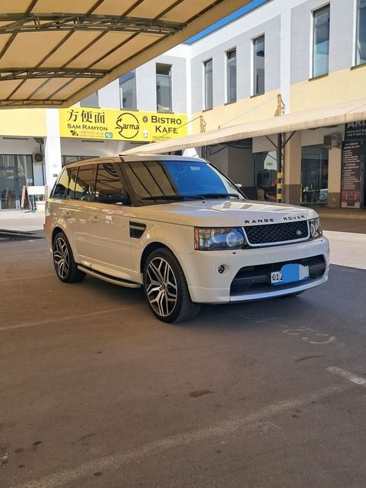 Rang Rover  supercharged 5litr