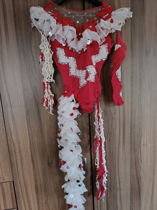 Costum cu paiete și volane fete L serbare, petreceri, Halloween