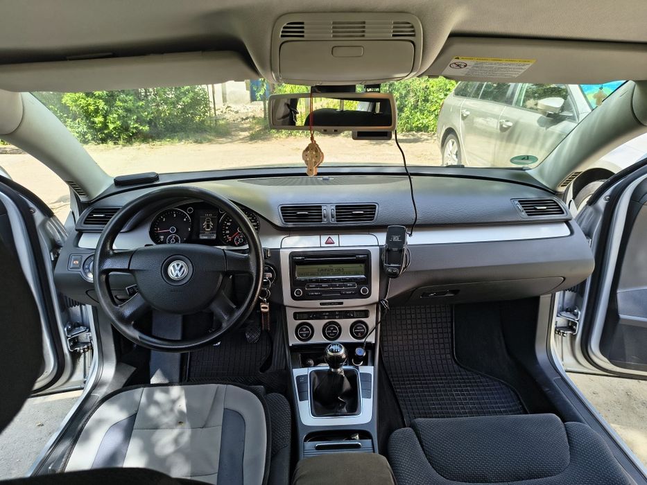 VOLKSWAGEN Passat 0 — imagine 3