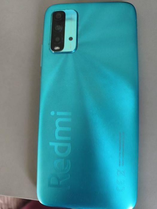 Мобильный телефон