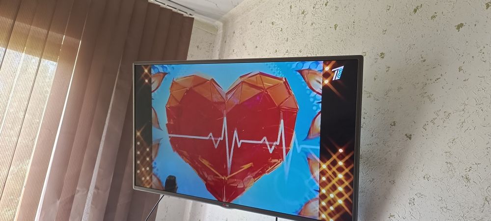 Телевизор LG продается
