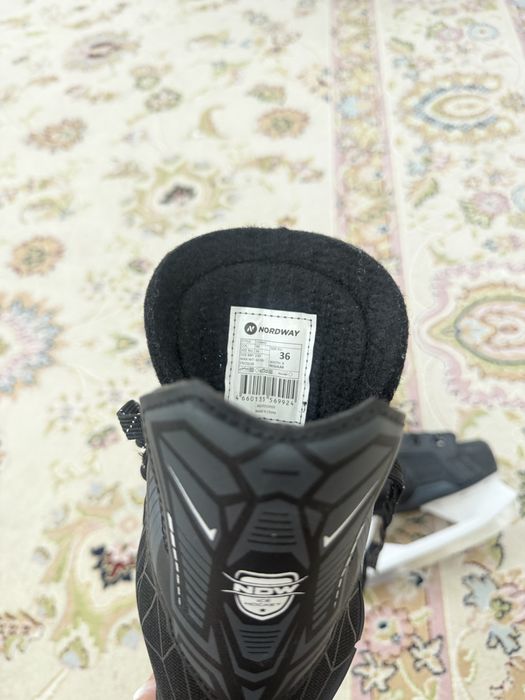 Продаю Коньки 36 размера