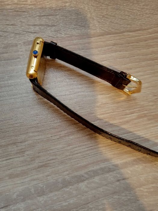 Cartier оригинален ,луксозен дамски часовник