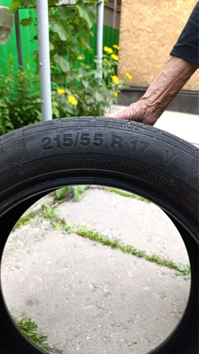 Продам шины Continental.