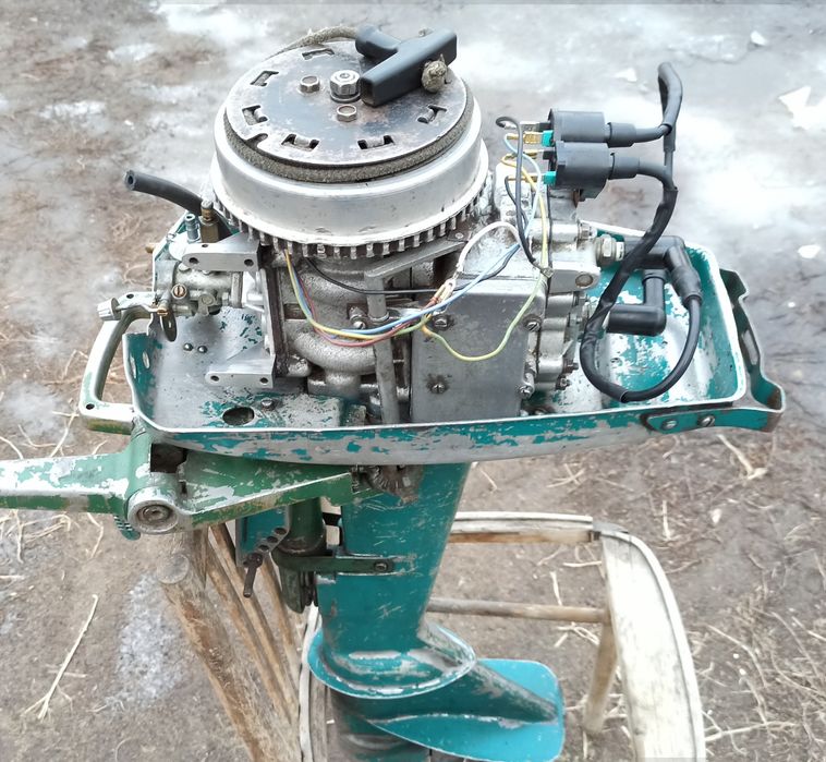 Лодочный мотор ветерок 8