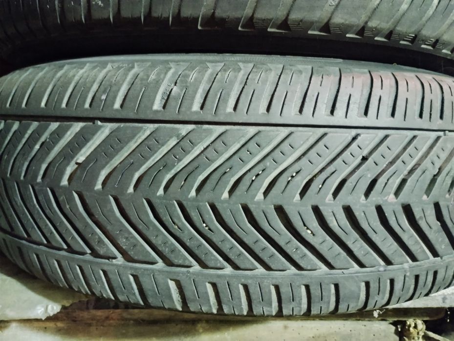 16 6.5J ET 33 5x112 джанти с гуми VW Tiguan