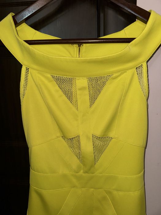 Официална Рокля xs размер