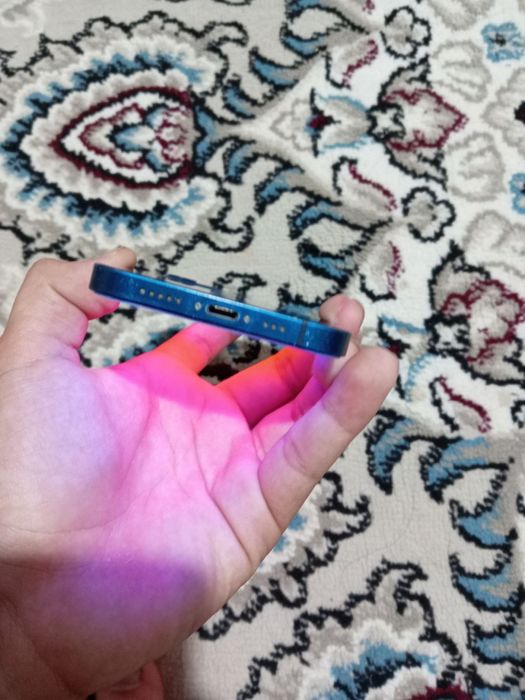 Iphone 12  72 yomkist hamma joyi radnoy hz olgan odama 2.7 mln atip br