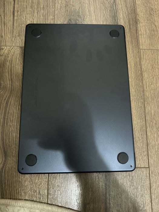 macbook air m2          ,