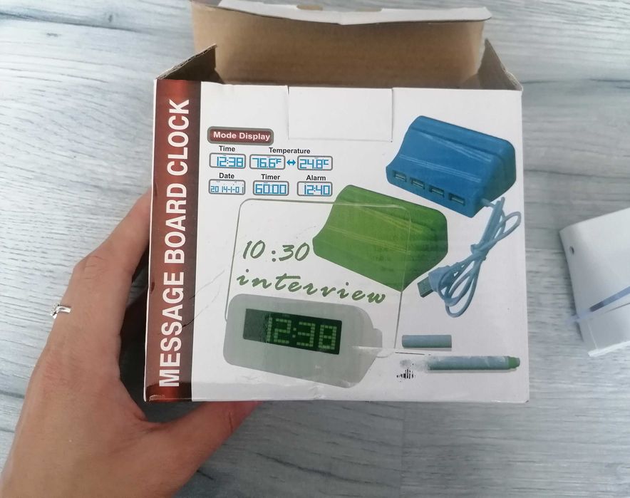 Ceas electronic camera