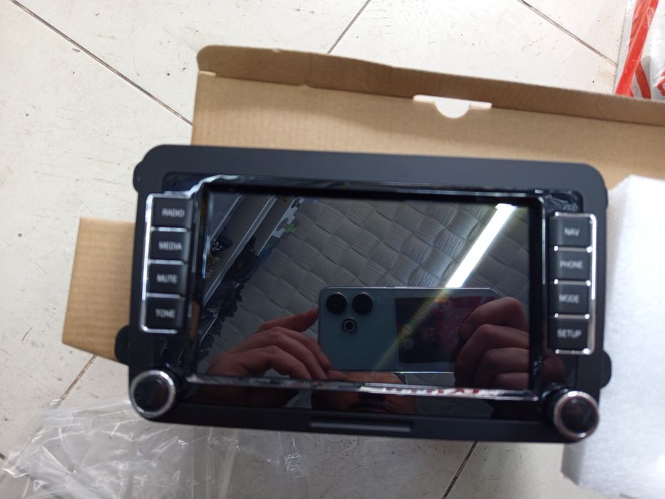 Мултимедия за vw,skoda ,seat чисто нова работа перфектно с камера
