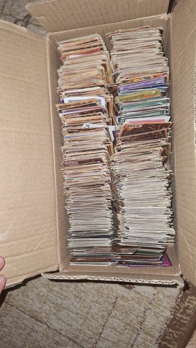 Огромно количество  yugioh карти