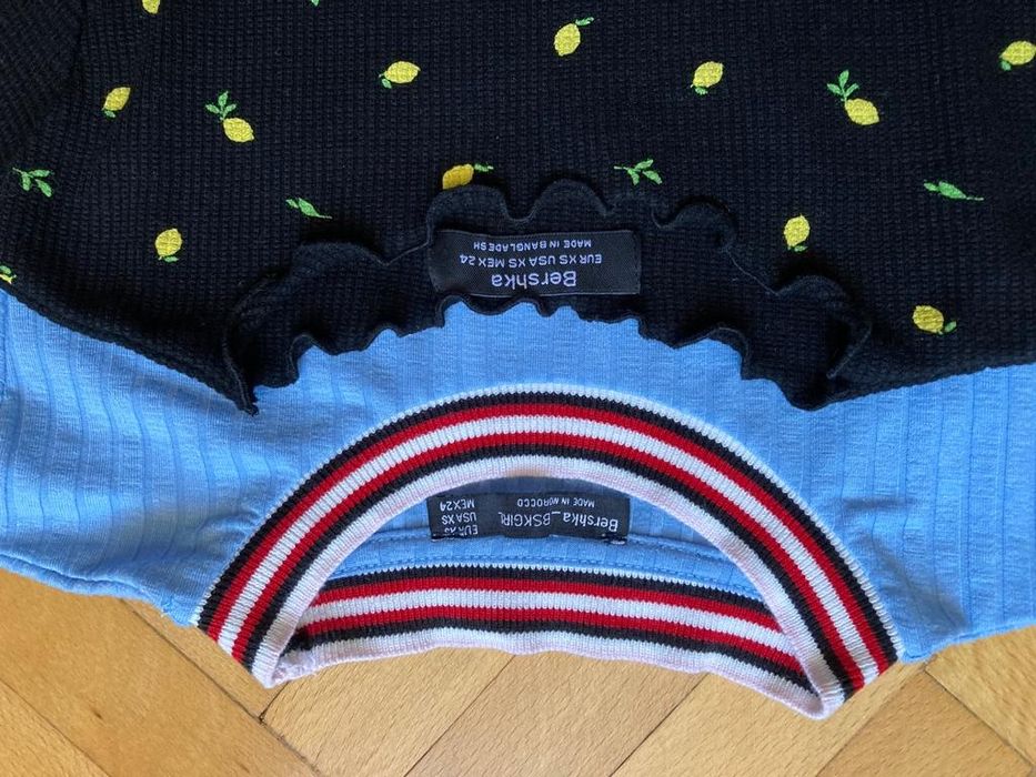 Doua tricouri fete, de la Bershka, mărime XS