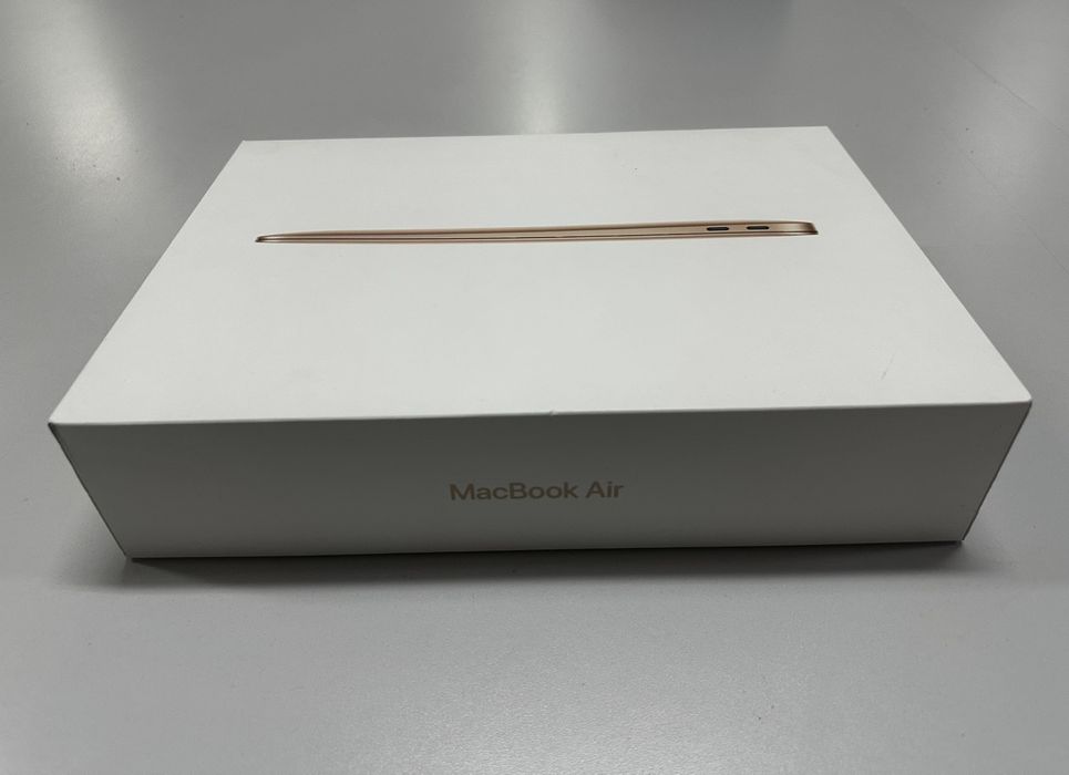 Apple MacBook Air 13" Retina/DC i5 1.6GHz/8GB/256GB/Intel UHD G 617 -