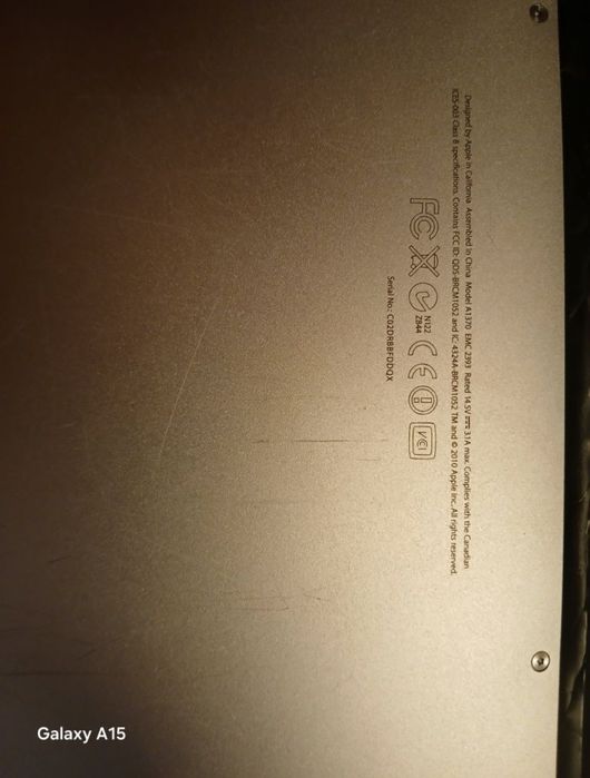 Vand macbook air de piese