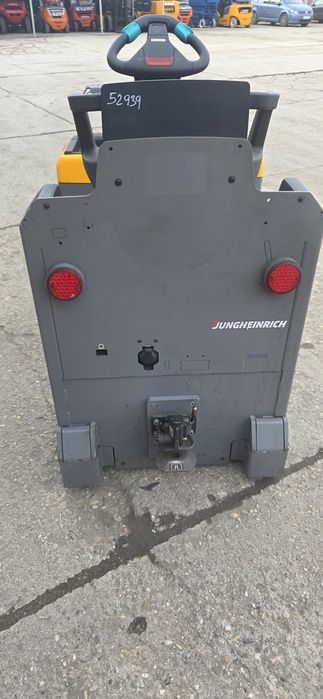 Tractor de remorcare Electric