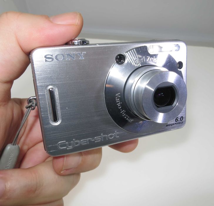 Sony Cyber-shot W50 компактен цифров фотоапарат дигитална камера НОВА