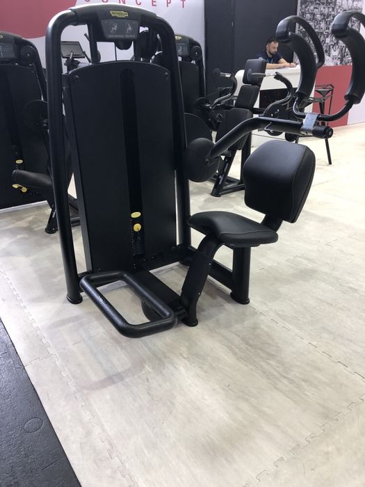 Depozit aparate fitness technogym
