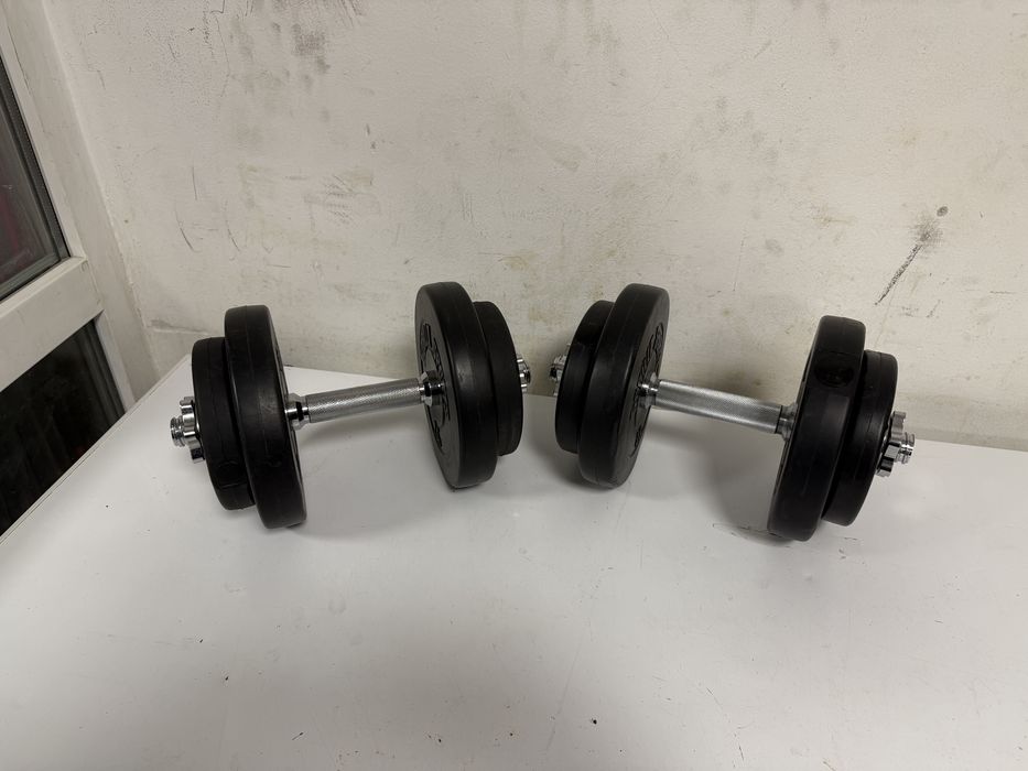 Gantere reglabile set 20 kg. Noi, 10 kg+10 kg=20 kg pret Promo 150 lei