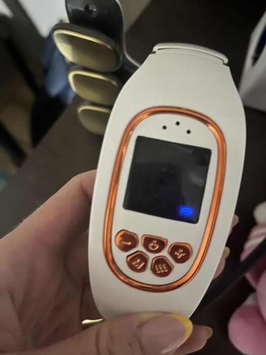 Цервикален Масажор с пластини