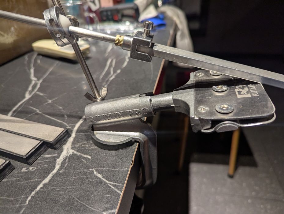 Точилка для ножей Ruixin Pro 008