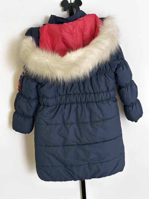 Теплый пуховик на девочку