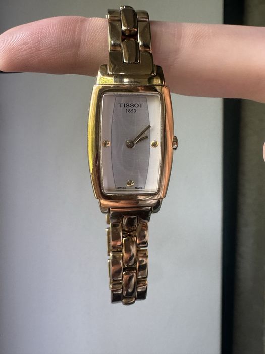 Часы Tissot женские кварцевые
