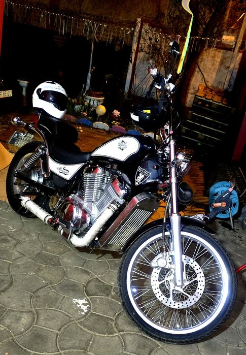 Chopper Suzuki Intruder 750