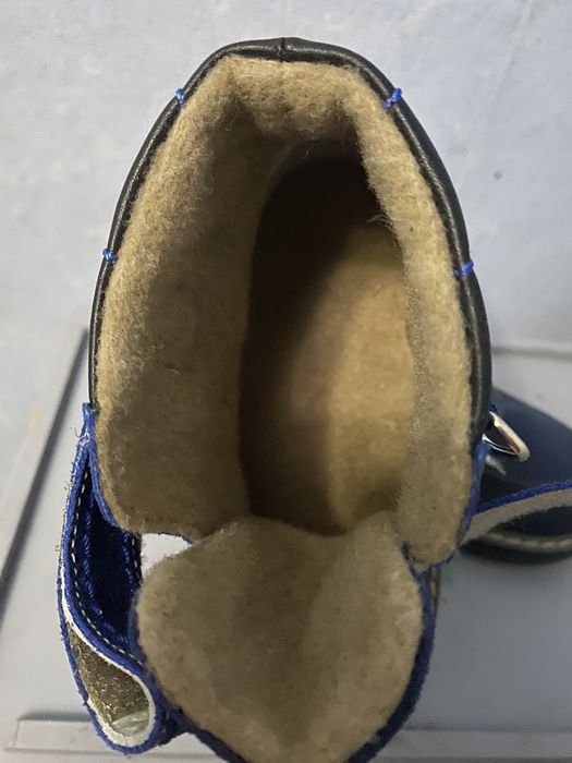 Продам ботинки осень