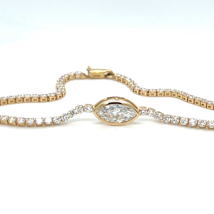 Brățară 14 ct aur galben cu 73 diamante (3.09 ct) – elegantă, de lux.