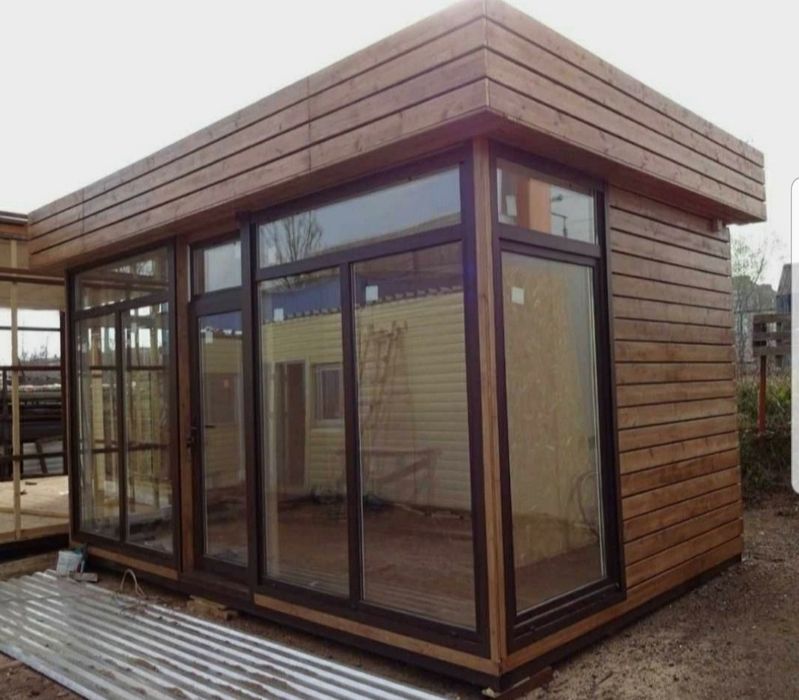 Tuxum qirolining markazlashtirilgan surati