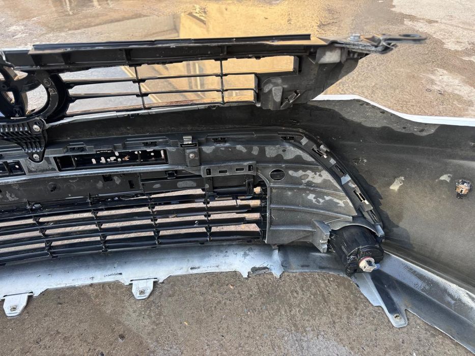 Бампер от тойота 55 срочно