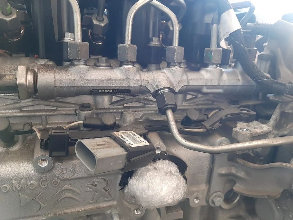 rampa injectoare 1.5hdi  yh01 peugeot 3008  2008 208  euro 6  0445214361