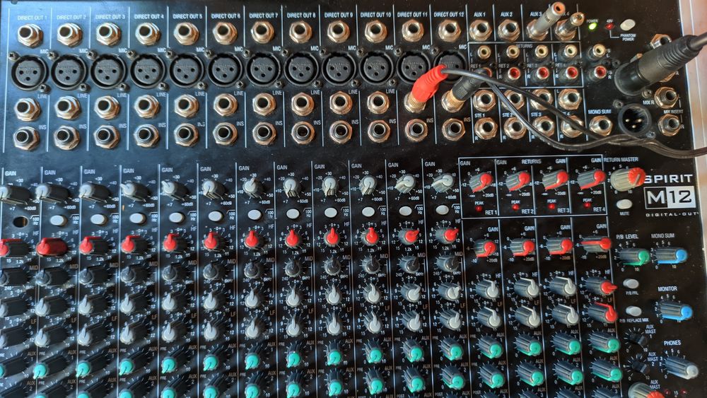 Mixer Soundcraft Spirit M12 - Un tanc analogic, sunet de studio (Impecabil)