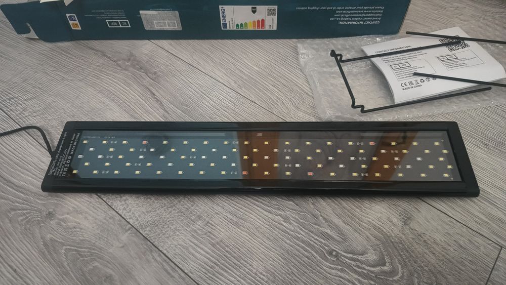 Lampa pentru acvariu