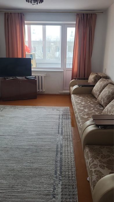 Срочно продам 2 комнатную квартиру улучшенной планировки