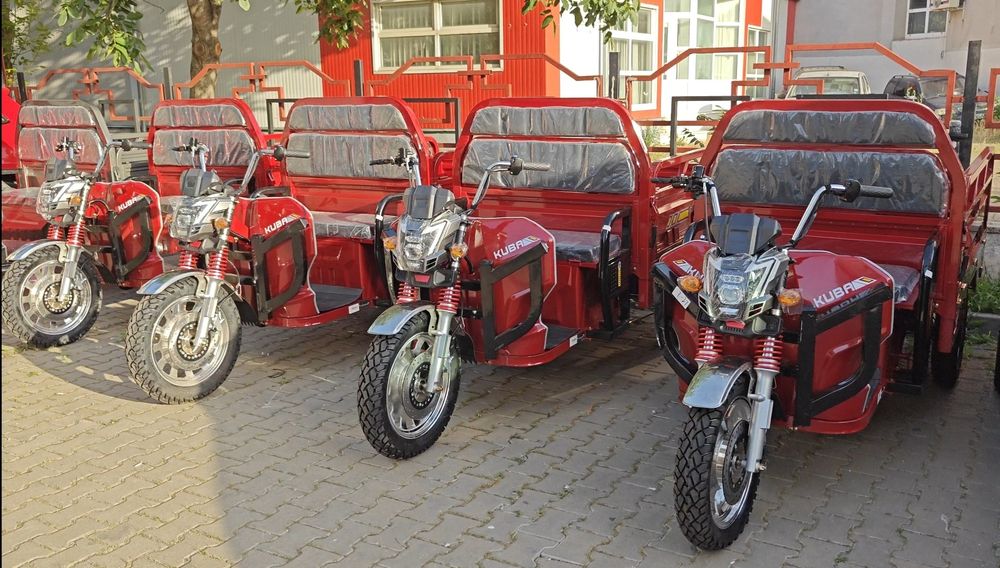 Tricicleta Electrica KUBA GL 15000 Rosu, autonomie 70 km putere 3000W