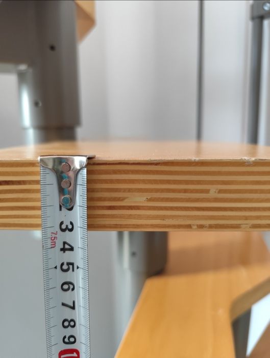 Интериорна стълба