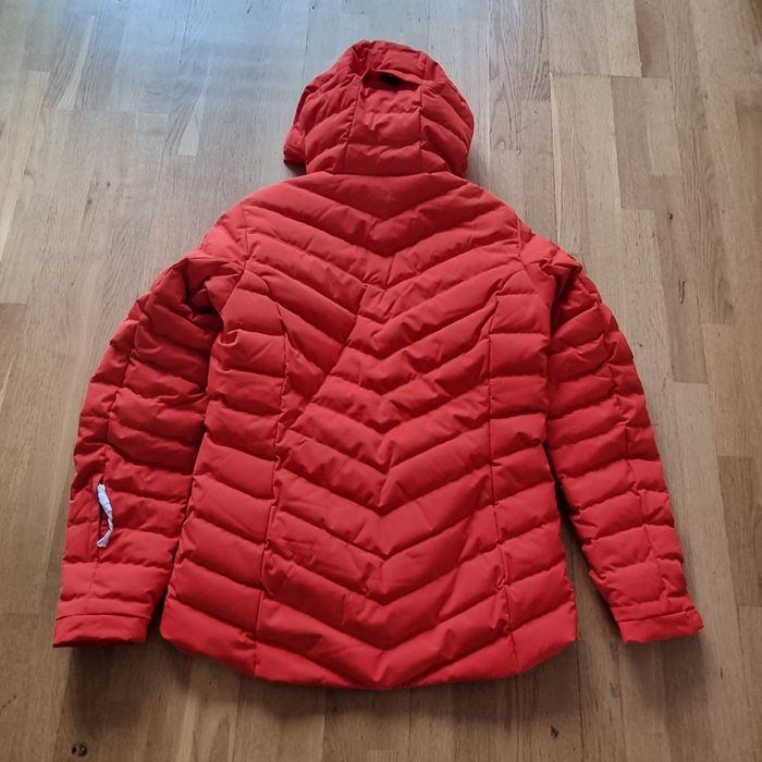 Vand geaca de schi noua, impermeabila.Peak Performance Frost, marime M