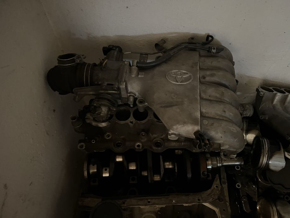 Запчасти на руннер тойота 2002г