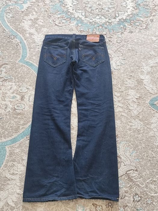 Levi's 907 bootcut w32 x l34