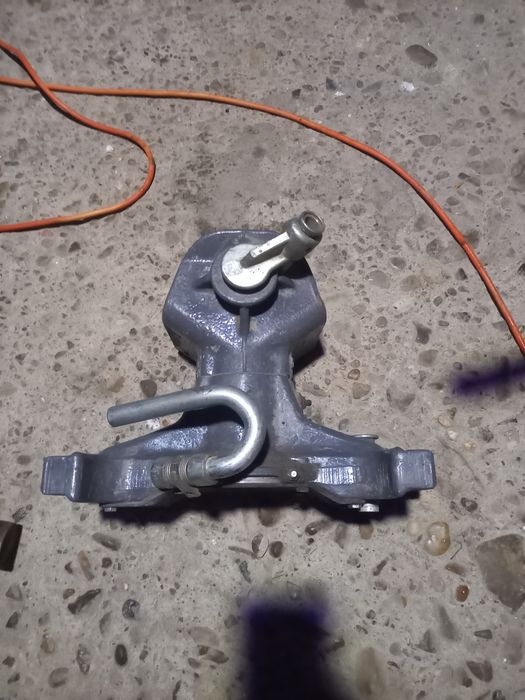 Vând cupla tractor fend 311