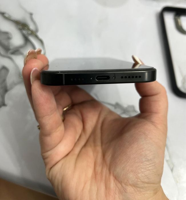 Продам айфон 16 про макс