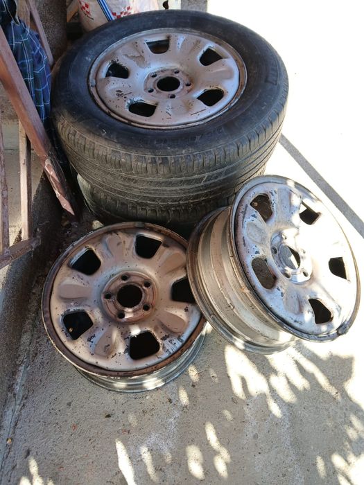 Jqnte Duster 215/65/16