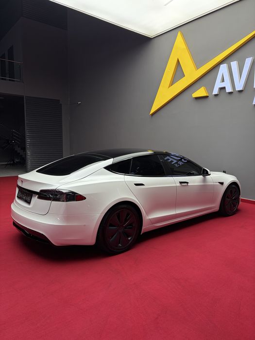 Продается Tesla Model S 75D